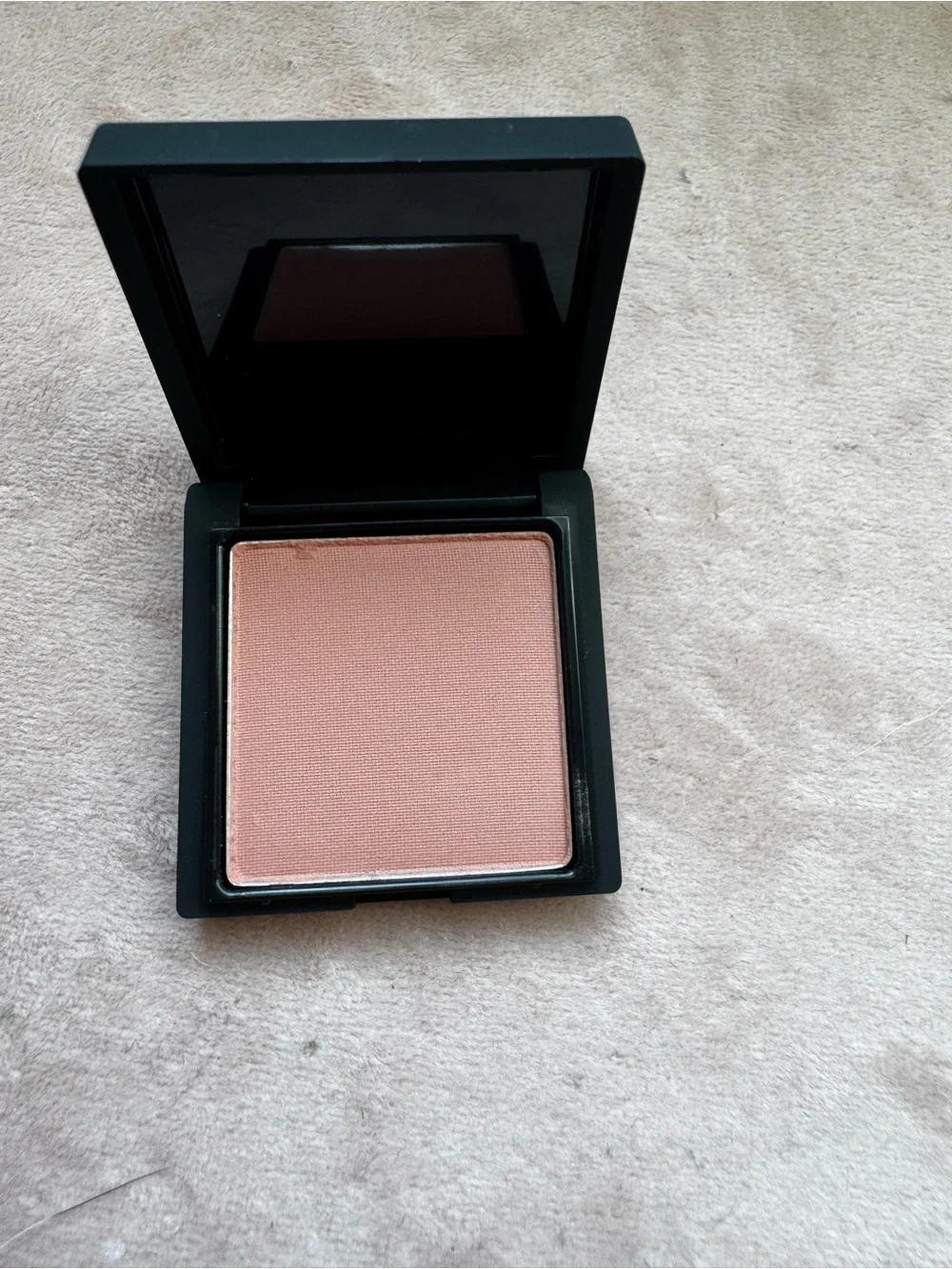 NWT NARS Blush in Behave 2.5g Travel Size